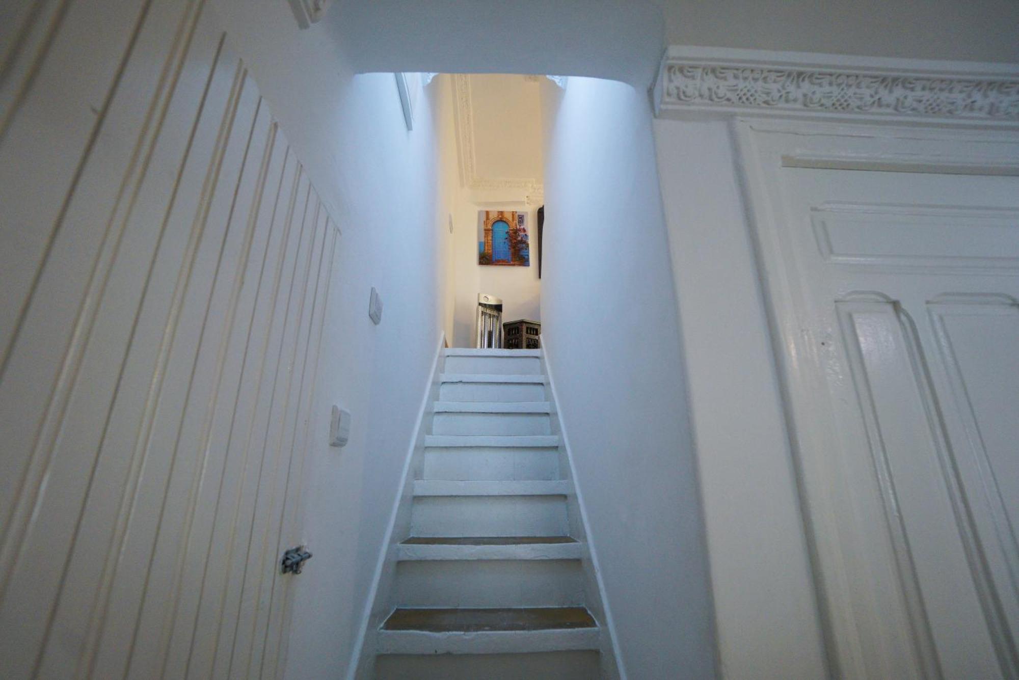 Apartamento Dar Amr Tánger Exterior foto